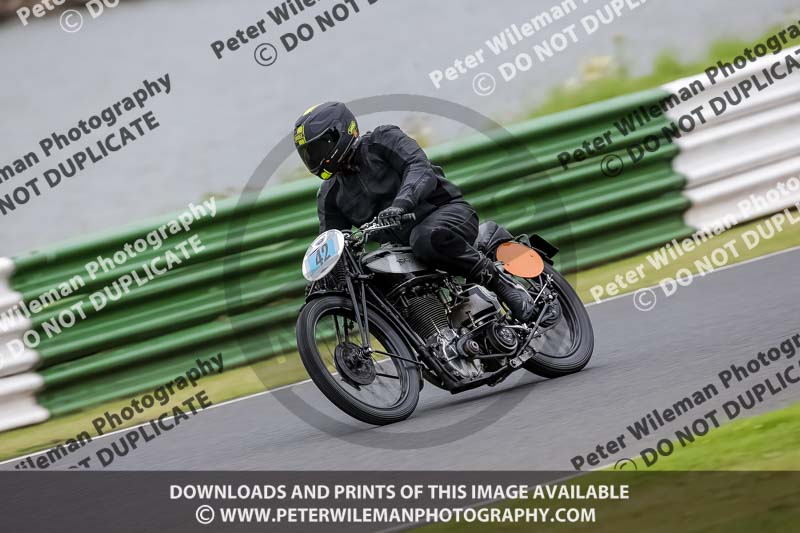 Vintage motorcycle club;eventdigitalimages;mallory park;mallory park trackday photographs;no limits trackdays;peter wileman photography;trackday digital images;trackday photos;vmcc festival 1000 bikes photographs